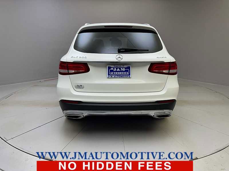 Used 2019 Mercedes-Benz GLC 300 4MATIC image 4