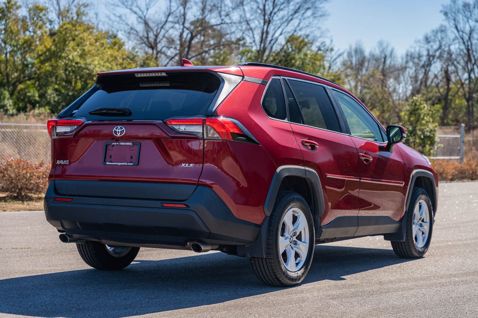 Used 2021 Toyota RAV4 XLE w/ Convenience Package image 7