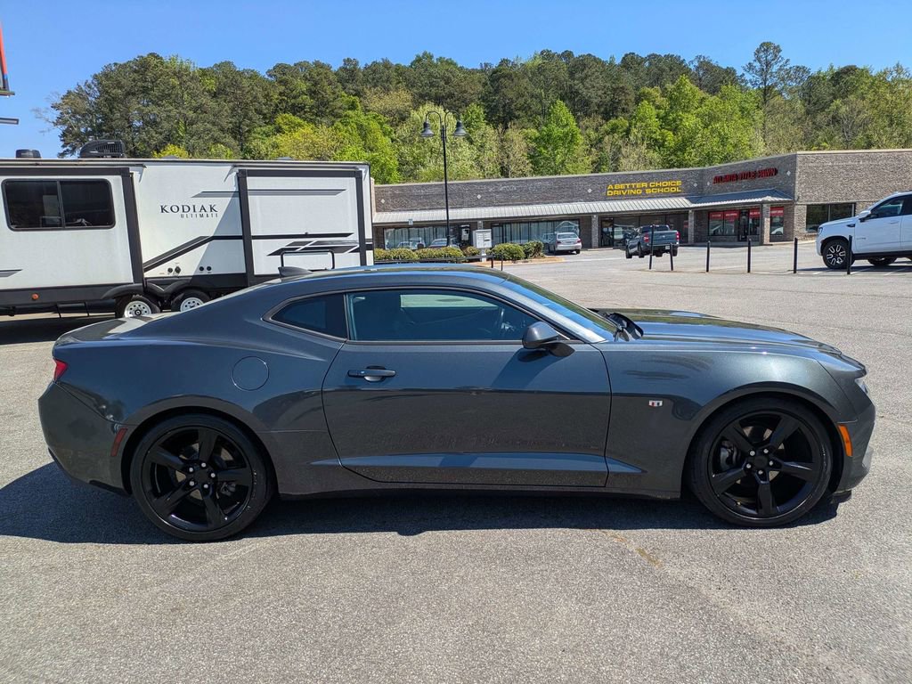 Used 2018 Chevrolet Camaro LT w/ Technology Package image 3