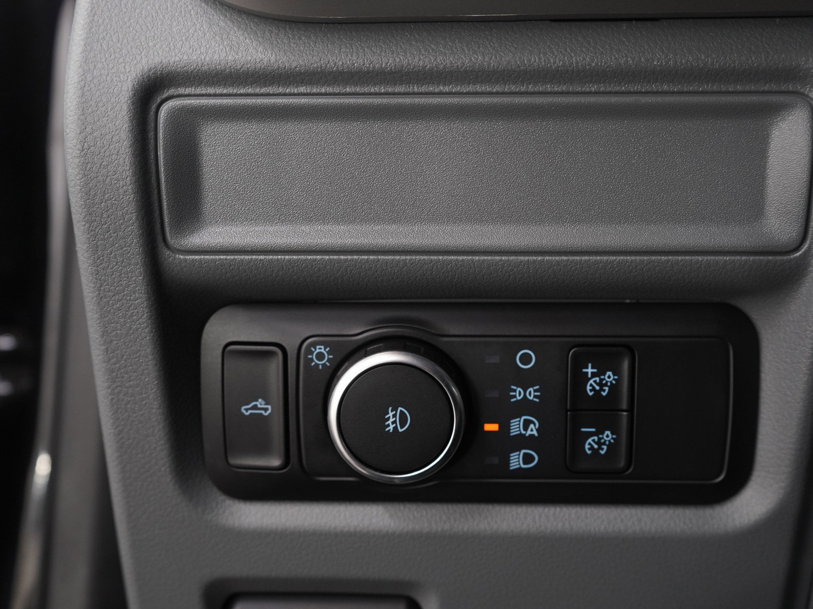 Used 2021 Ford F150 XLT image 24