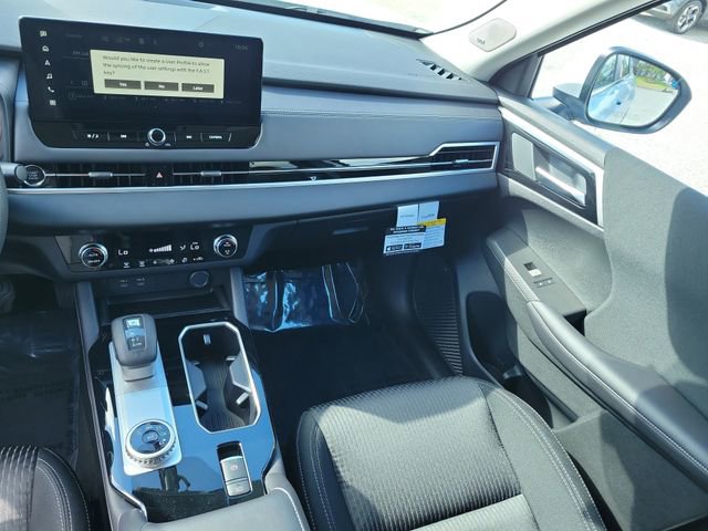 New 2026 Mitsubishi Outlander ES image 16