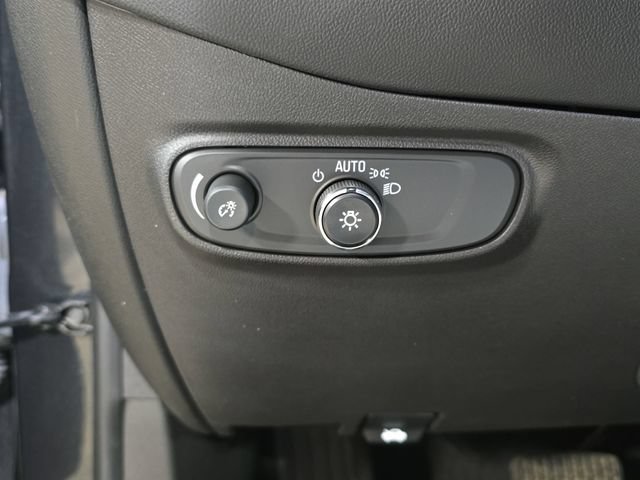Used 2023 Chevrolet Equinox RS w/ RS Leather Package AWD/4WD image 27