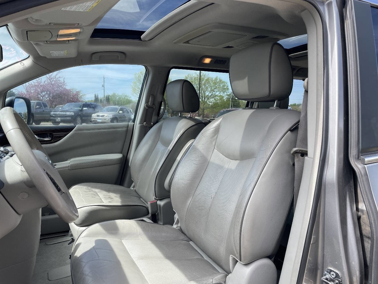 Used 2012 Nissan Quest LE FWD image 14