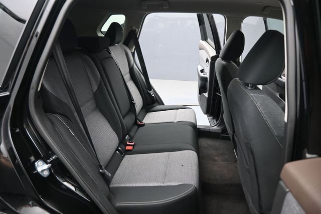 Used 2023 Nissan Rogue SV AWD/4WD image 16