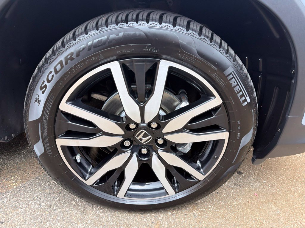 Used 2022 Honda Pilot Touring image 39