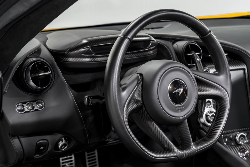 Used 2022 McLaren 720S Spider RWD image 12