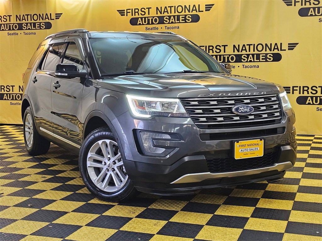 Used 2017 Ford Explorer XLT w/ Equipment Group 202A