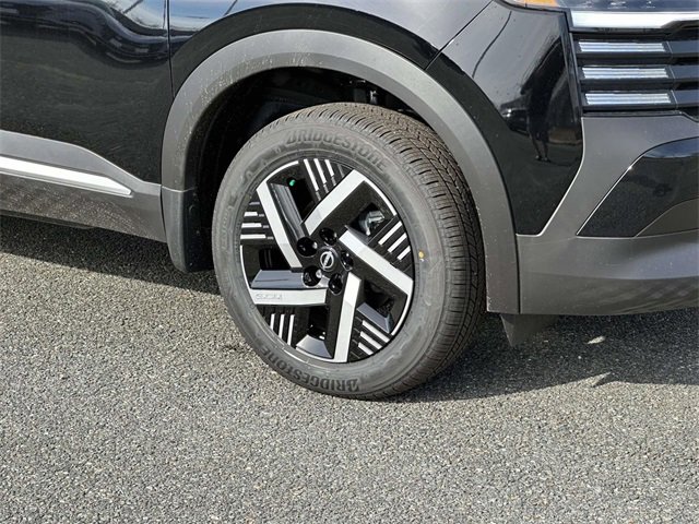 New 2026 Nissan Kicks SV w/ SV Premium Package image 7