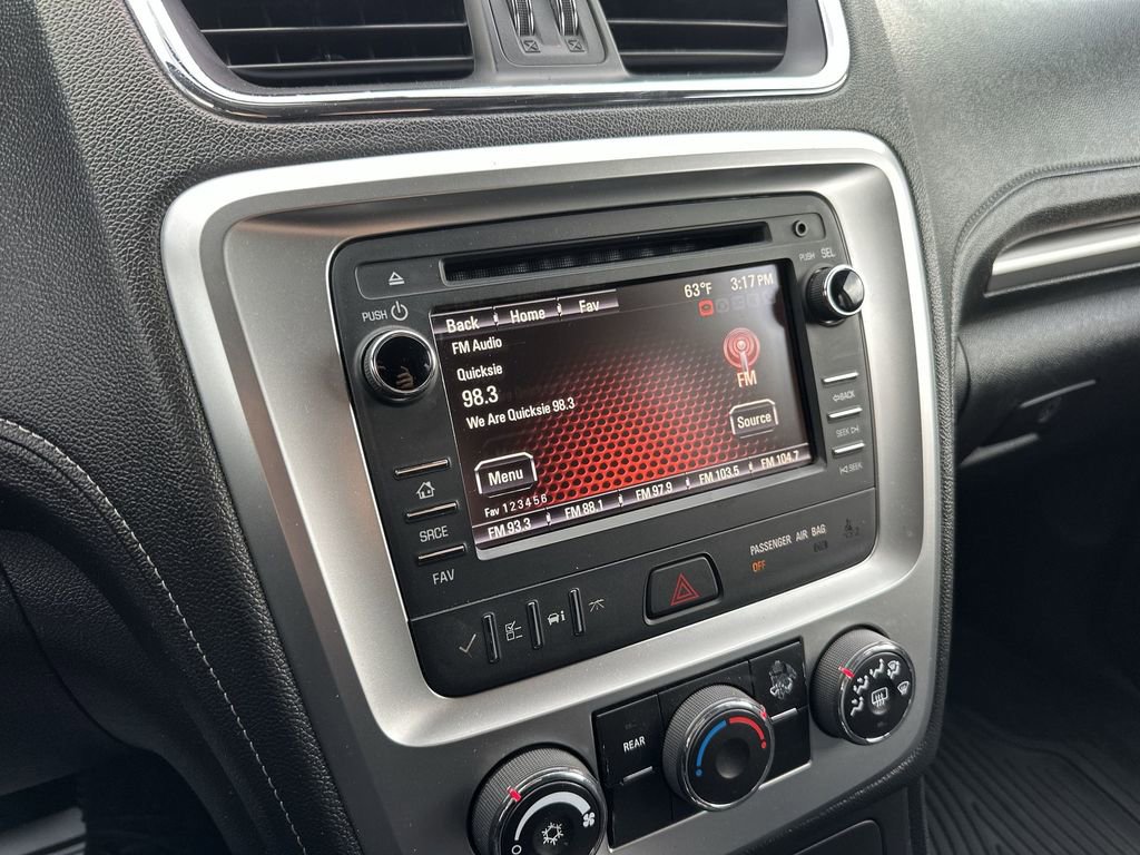 Used 2015 GMC Acadia SLE image 16