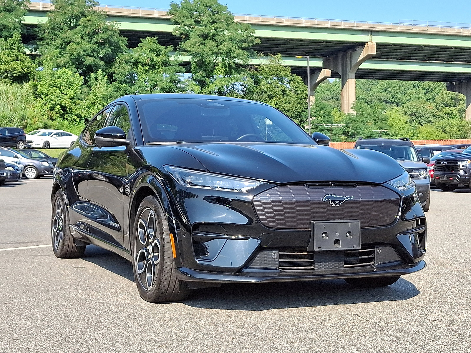Certified 2022 Ford Mustang Mach-E GT image 2