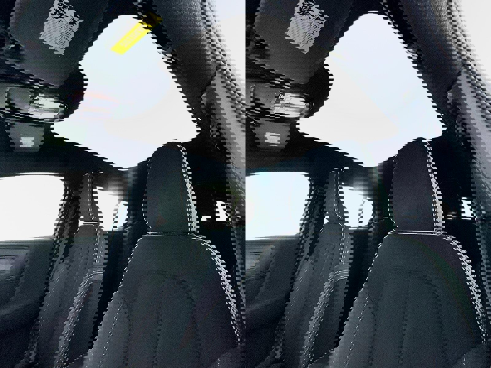 Used 2023 Volvo C40 P8 Recharge Ultimate image 15