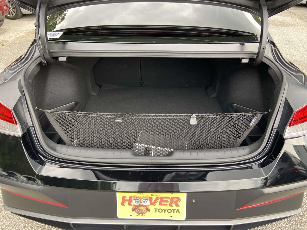 Used 2025 Hyundai Elantra Limited FWD image 9