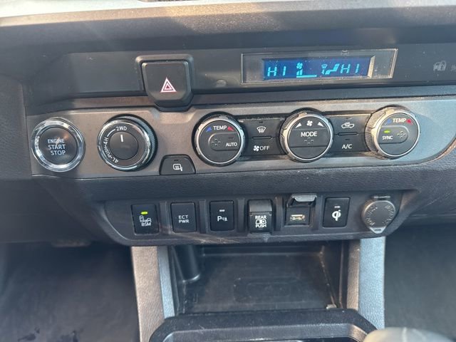 Used 2022 Toyota Tacoma TRD Off-Road w/ Technology Package image 12