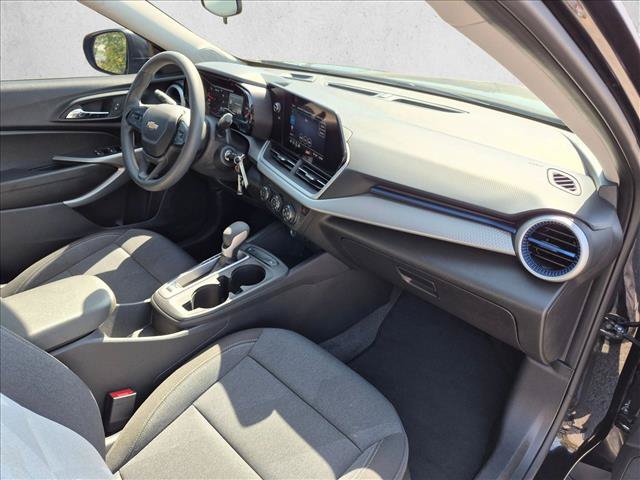 Used 2024 Chevrolet Trax LS FWD image 22