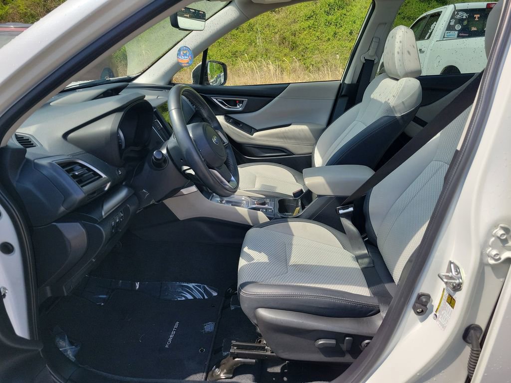 Used 2023 Subaru Forester Premium image 28