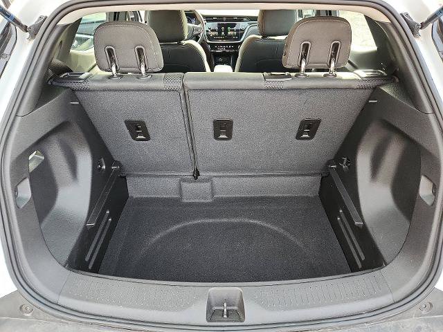 Certified 2023 Chevrolet Bolt EUV LT w/ Driver Confidence Package image 27