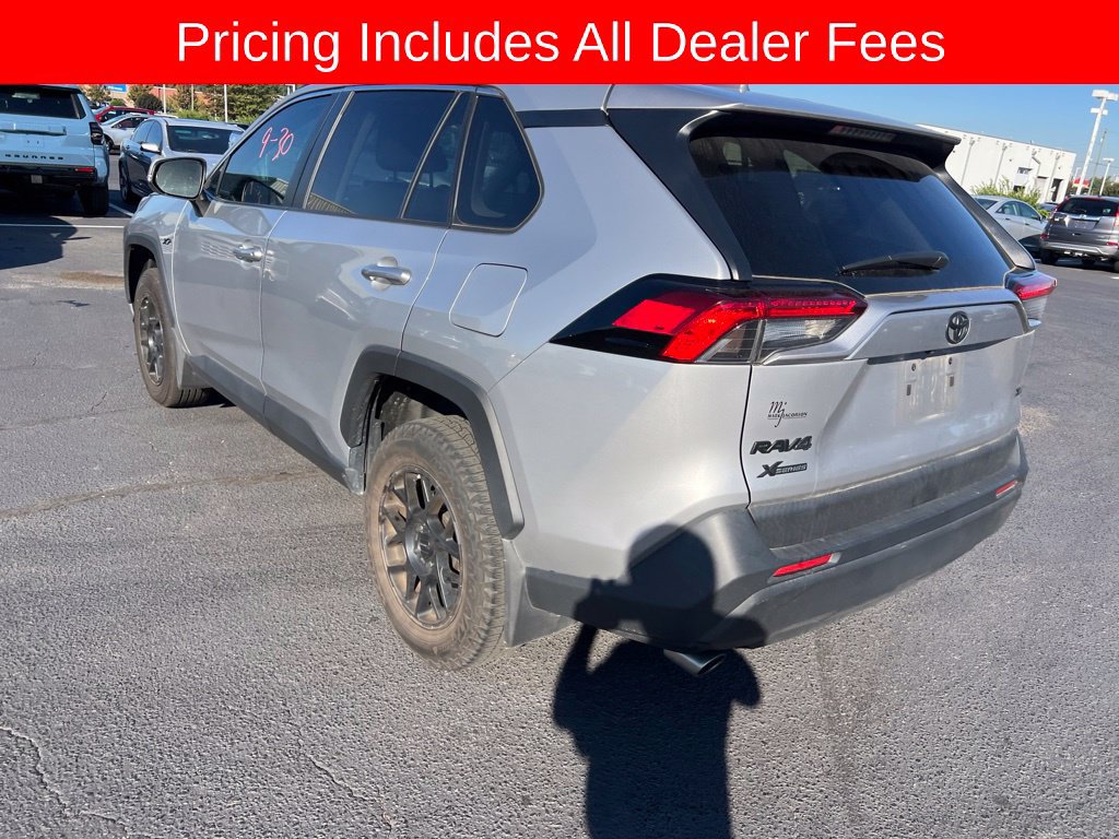 Used 2024 Toyota RAV4 XLE FWD image 26