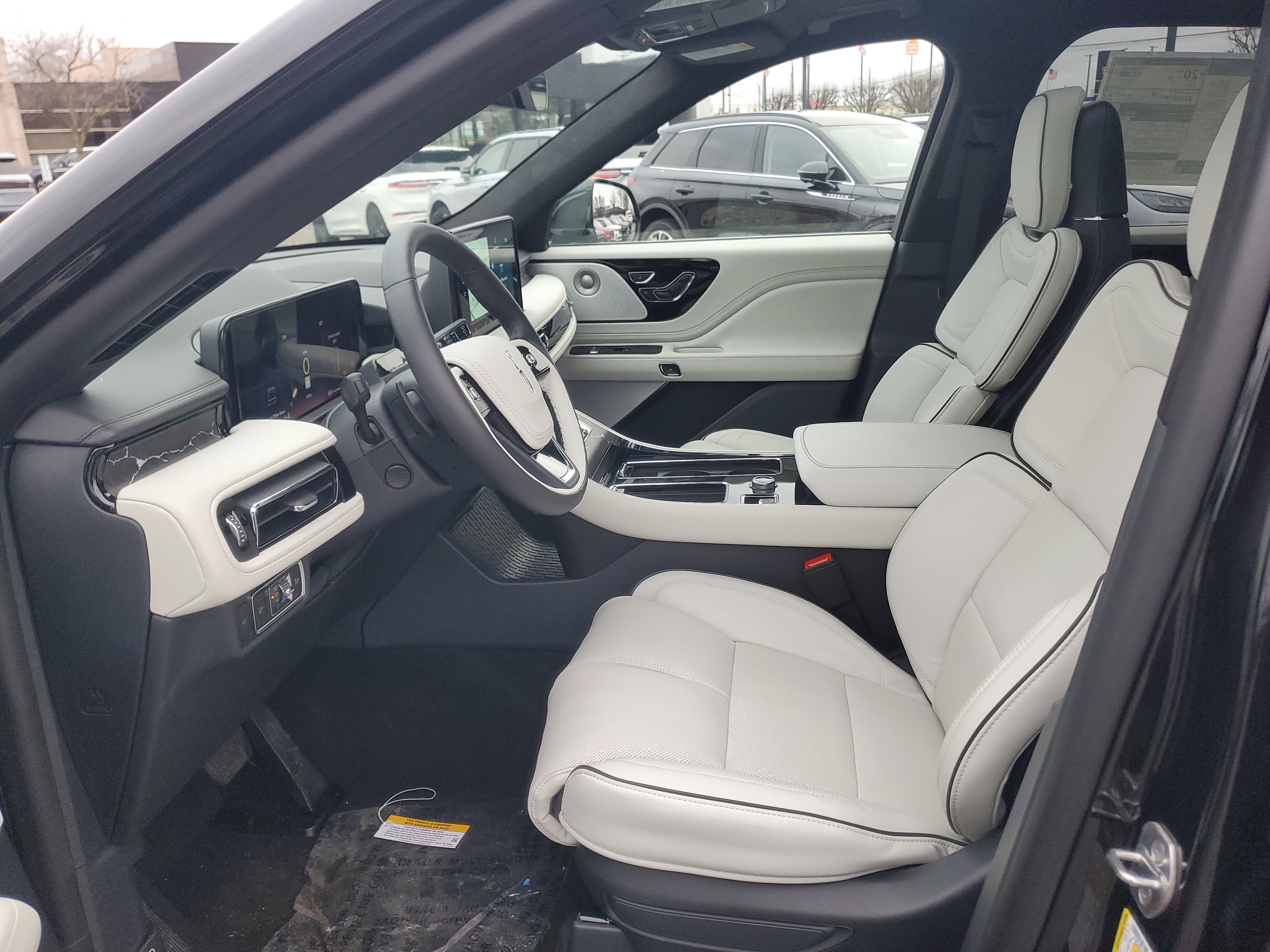 New 2026 Lincoln Aviator Black Label w/ Dynamic Handling Package image 12