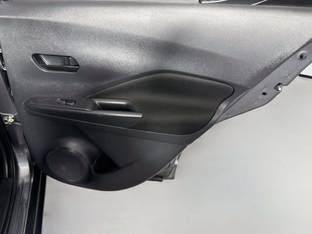 Used 2021 Nissan Kicks S FWD image 27