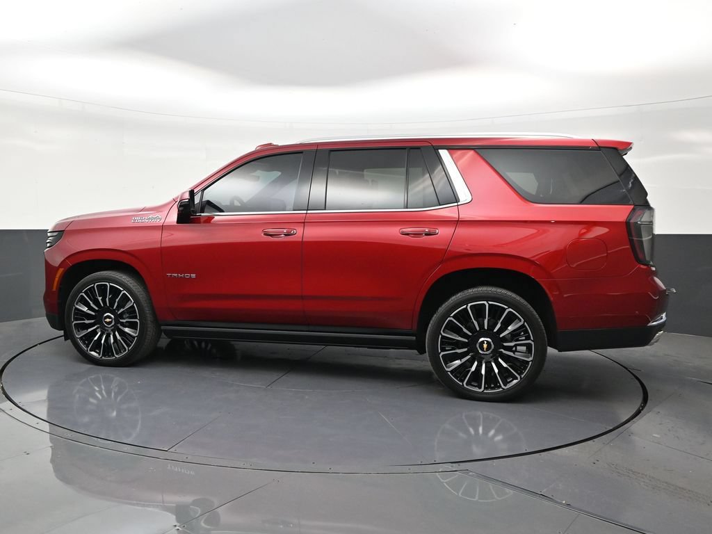 Used 2025 Chevrolet Tahoe High Country AWD/4WD image 2