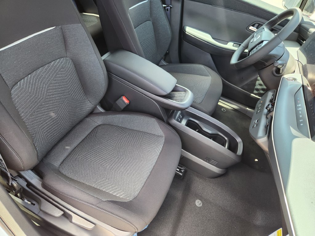 New 2026 Nissan Leaf w/ Floor Mat Package (S+) FWD image 11