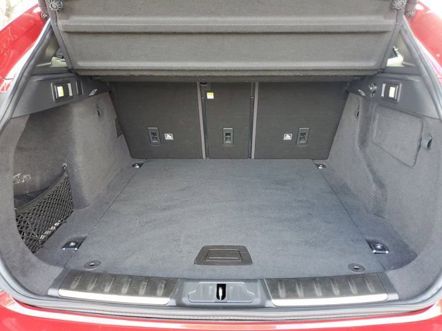 Used 2019 Jaguar F-PACE S image 8