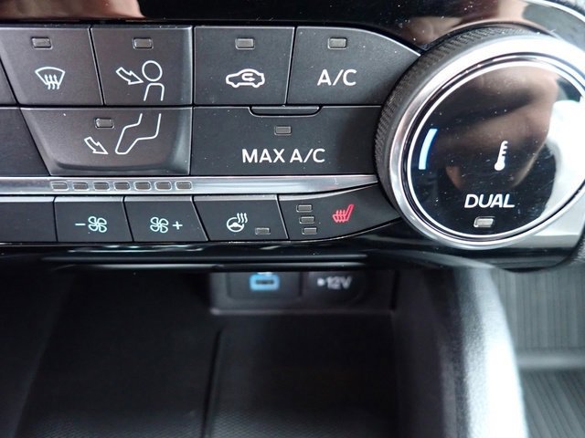 Certified 2022 Ford Escape SE w/ Convenience Package image 26