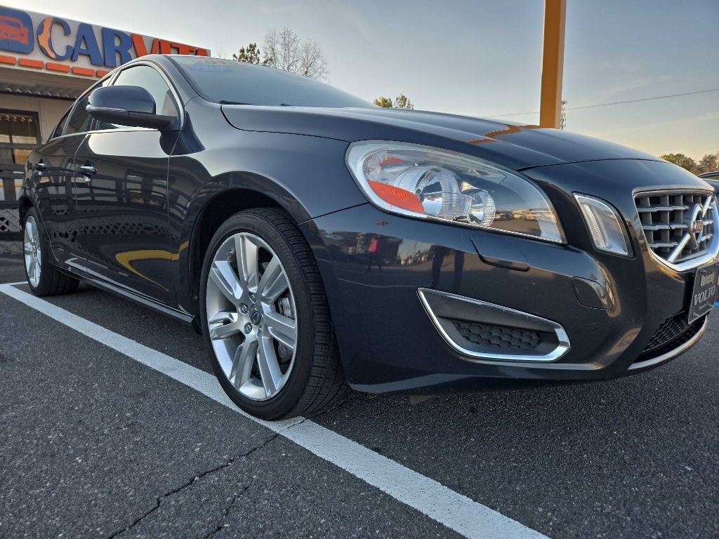 Used 2013 Volvo S60 T5 Premier Plus image 3