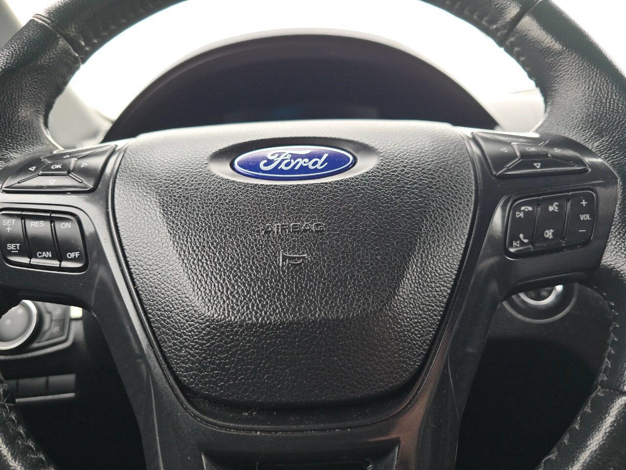 Used 2018 Ford Explorer XLT w/ Equipment Group 202A image 21