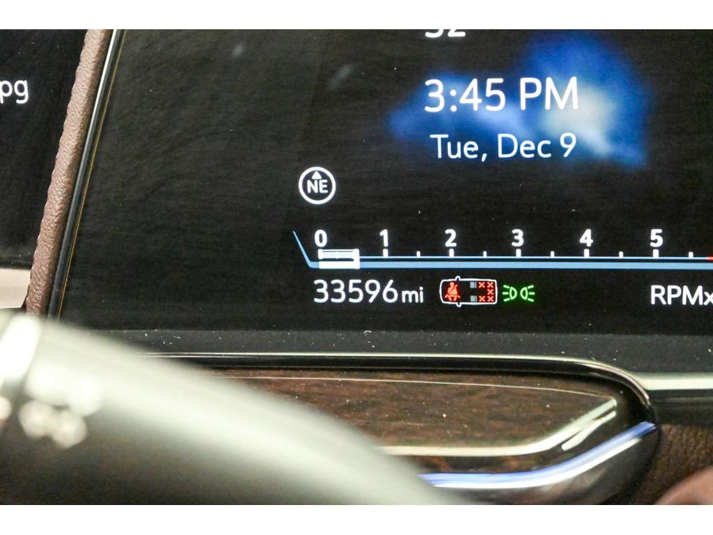 Certified 2022 Cadillac Escalade ESV Premium Luxury Platinum image 42