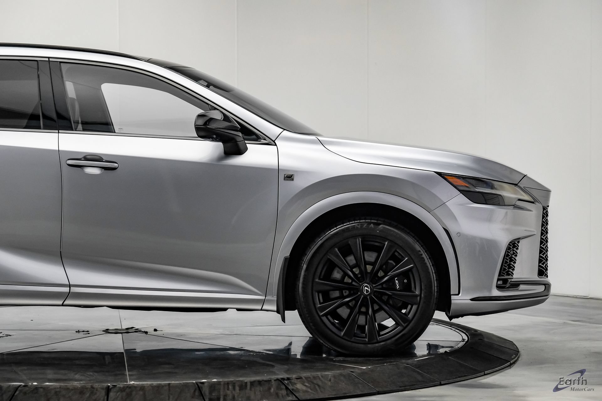 Used 2023 Lexus RX 500h F Sport w/ Cold Area Package AWD/4WD image 22
