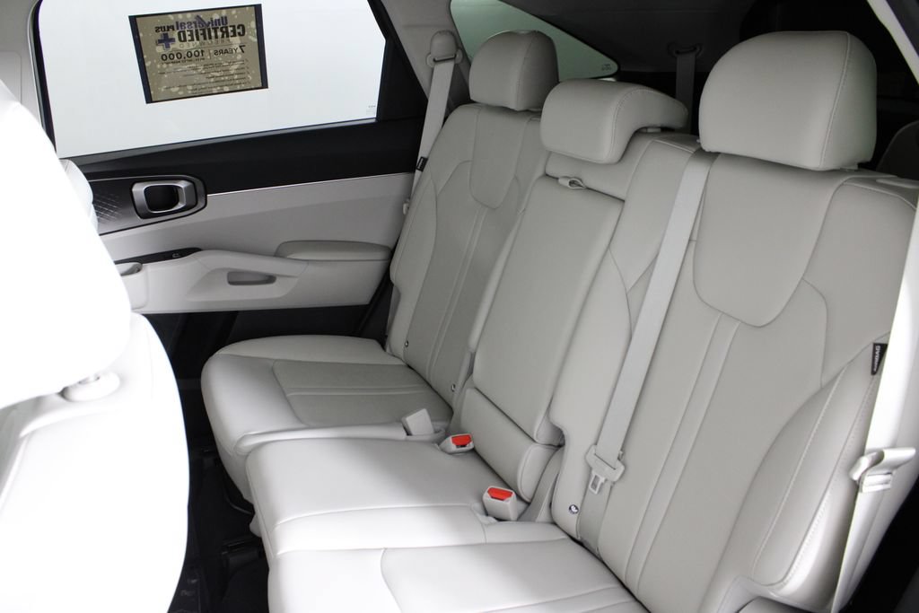 Used 2025 Kia Sorento S w/ Panoramic Sunroof Package FWD image 20