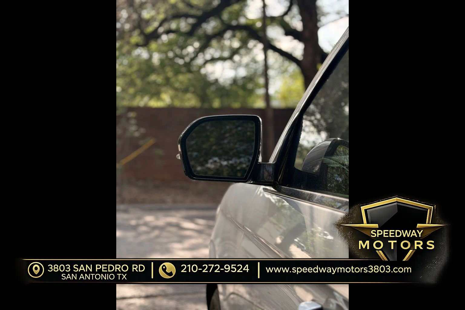 Used 2019 Ford Expedition XLT w/ Equipment Group 202A RWD image 9