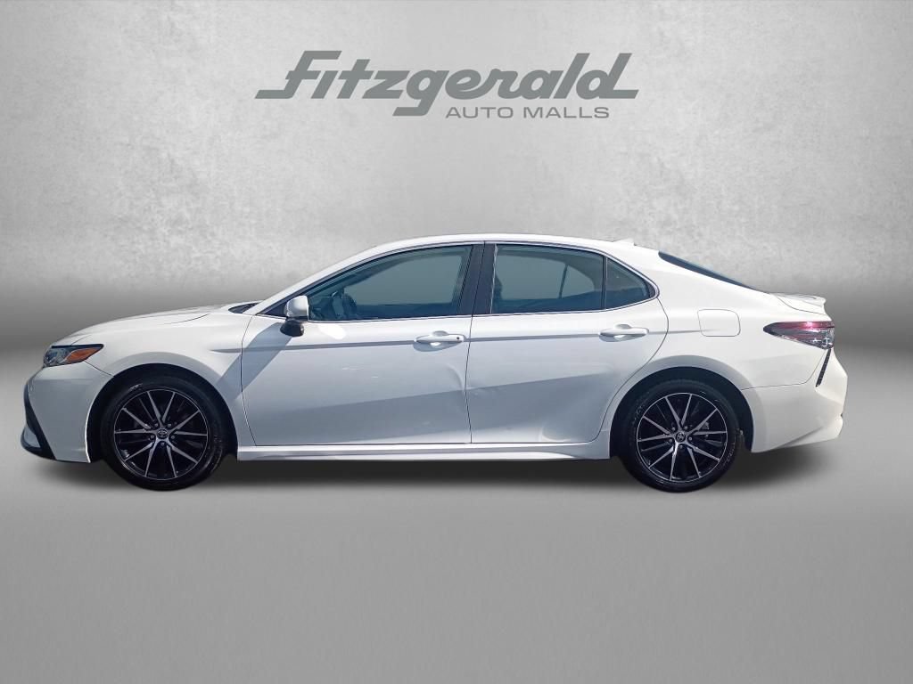 Used 2021 Toyota Camry SE FWD image 6