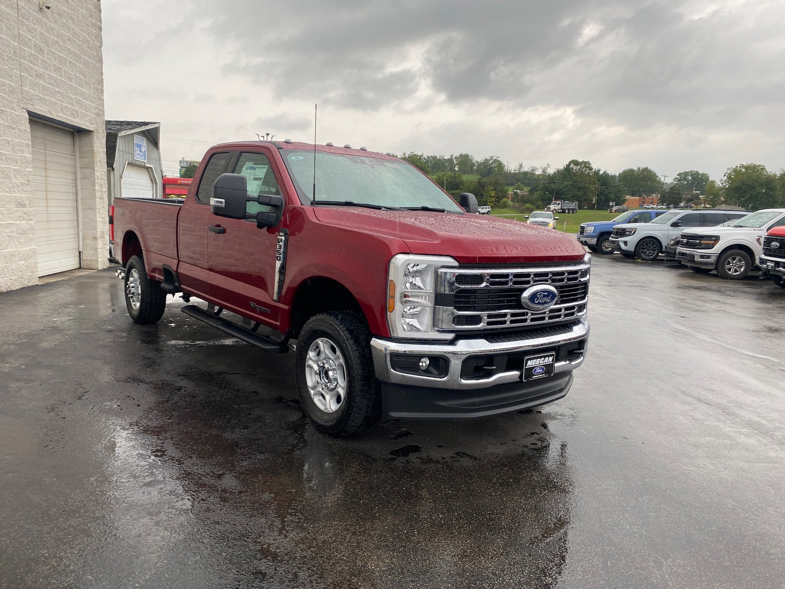 New 2026 Ford F350 XLT w/ 360-Degree Camera Package AWD/4WD image 13