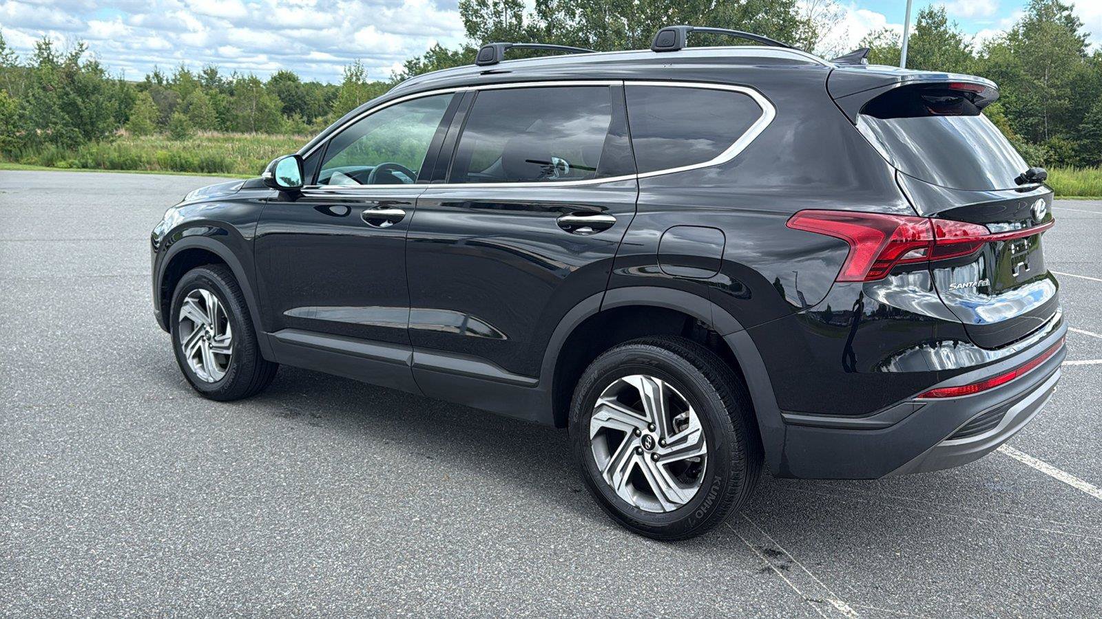 Certified 2023 Hyundai Santa Fe SEL AWD/4WD image 9