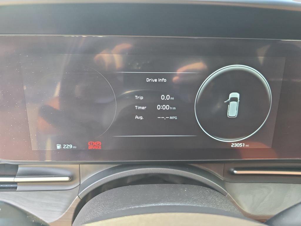 Used 2024 Kia Carnival SX FWD image 28