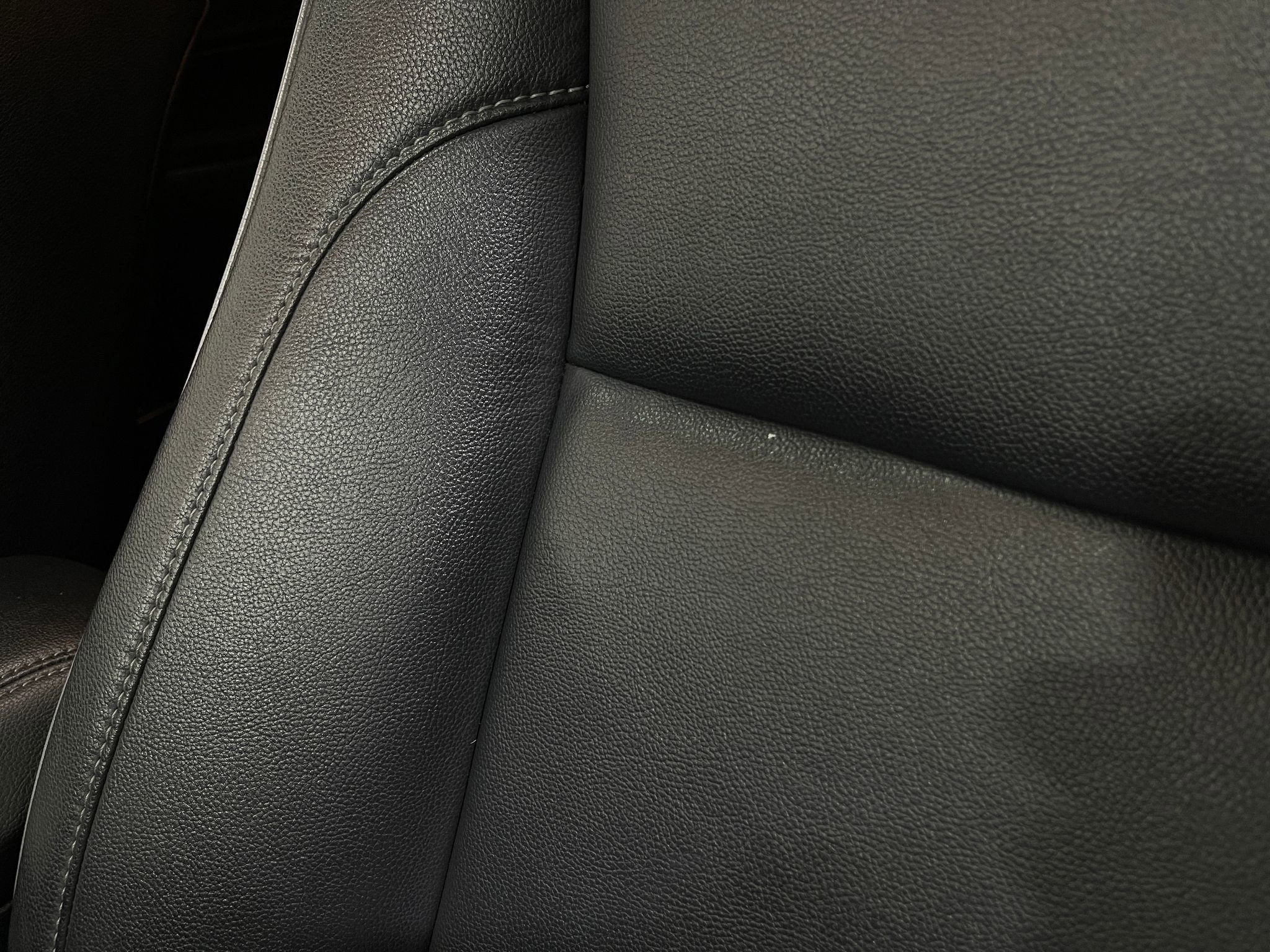 Used 2019 Toyota Corolla XLE w/ Carpet Mat Package (TMS) image 17