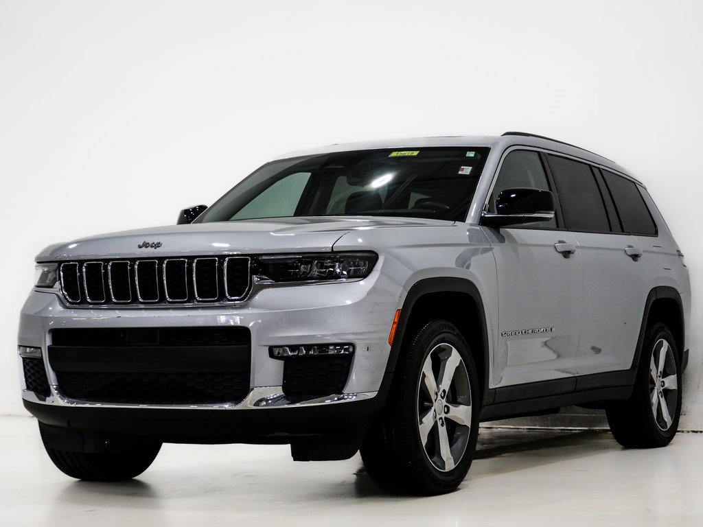 Used 2022 Jeep Grand Cherokee L Limited image 3
