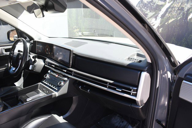 Used 2025 Hyundai Santa Fe XRT image 25