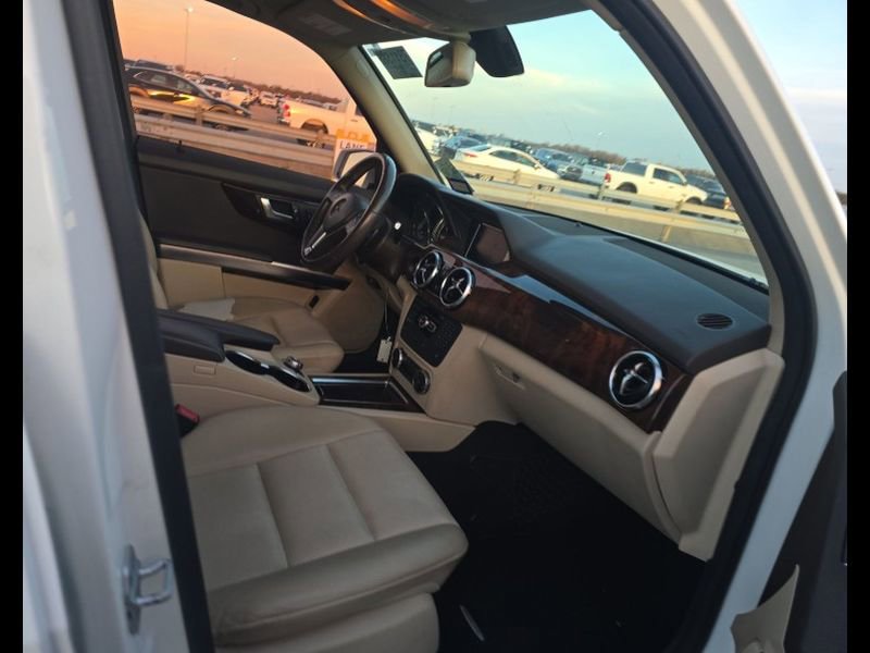 Used 2014 Mercedes-Benz GLK 350 2WD image 14