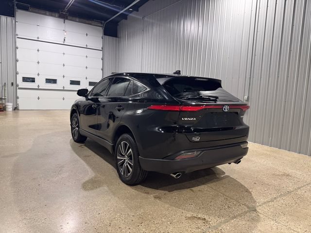 Used 2021 Toyota Venza LE w/ Carpet Mat Package (TMS) AWD/4WD image 6