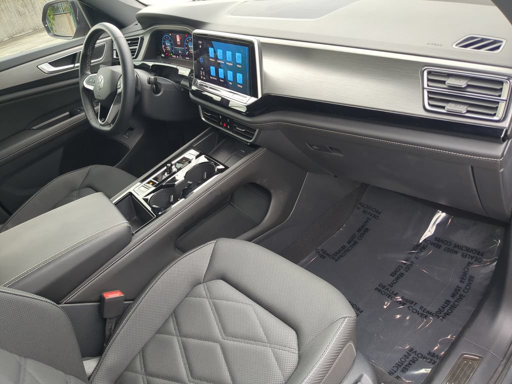 Certified 2024 Volkswagen Atlas Cross Sport SE FWD image 13