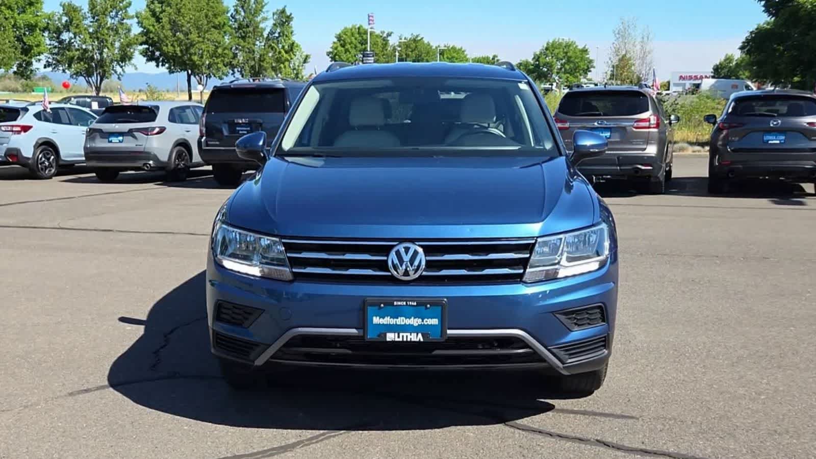 Used 2018 Volkswagen Tiguan SE AWD/4WD image 3