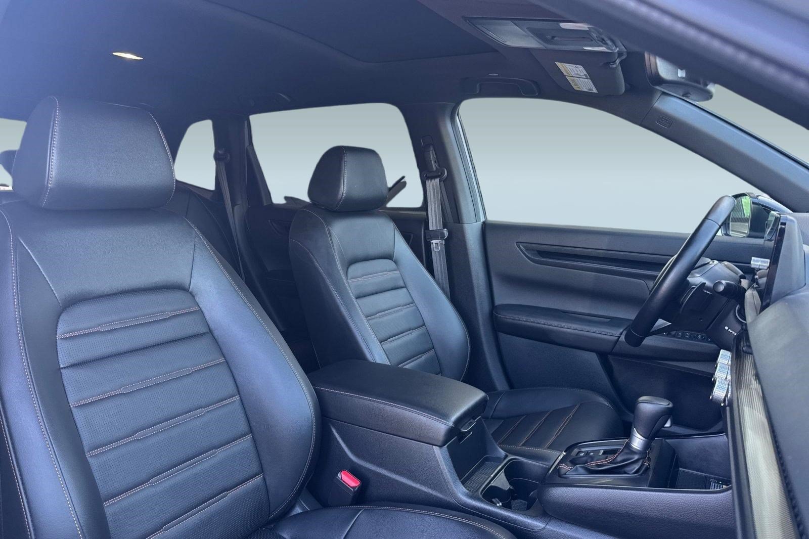 Used 2025 Honda CR-V Sport-L image 32