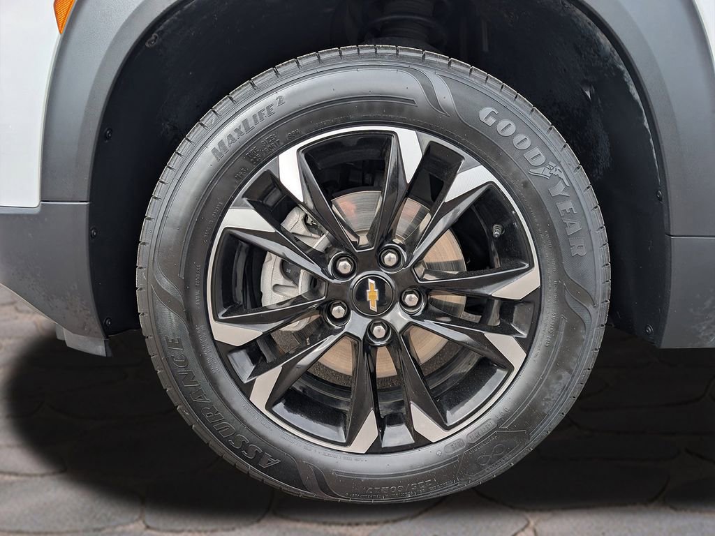 Used 2021 Chevrolet TrailBlazer LT w/ Convenience Package image 12
