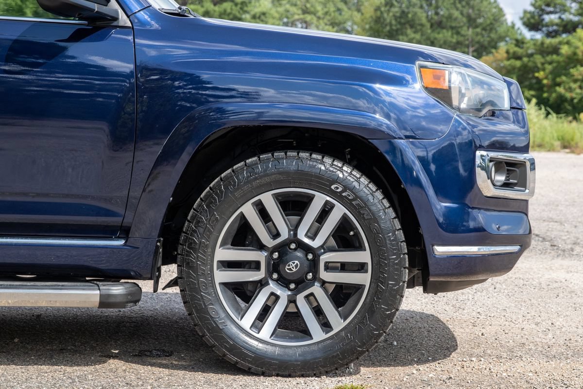 Used 2016 Toyota 4Runner Limited AWD/4WD image 4
