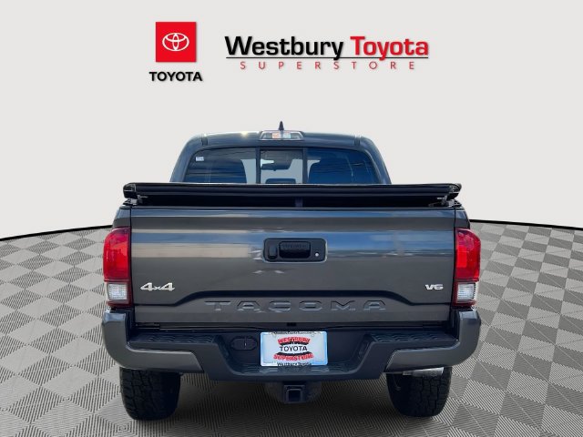 Used 2022 Toyota Tacoma SR AWD/4WD image 11