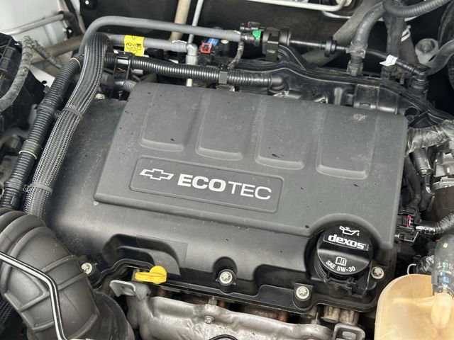 Used 2020 Chevrolet Trax LT w/ LPO, Protection Package FWD image 31