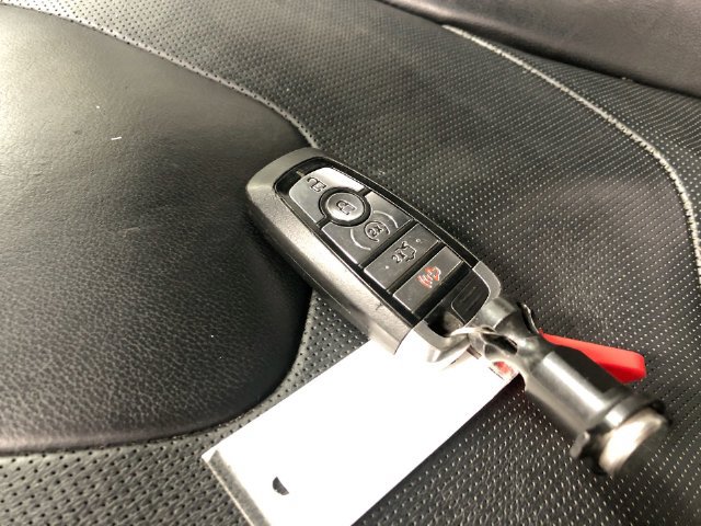 Used 2019 Ford Fusion Titanium FWD image 31